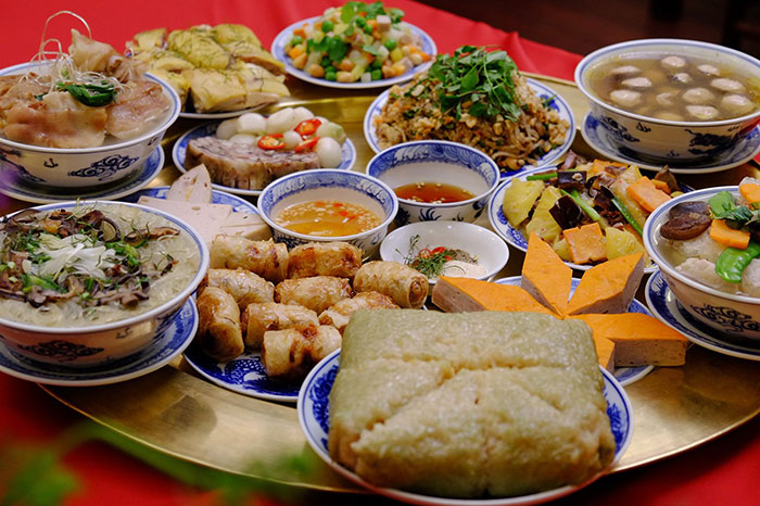 préparatifs nouvel an vietnamien repas du Têt 